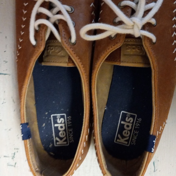 Keds Brown With Cream Colored Stitching - Picture 5 of 12